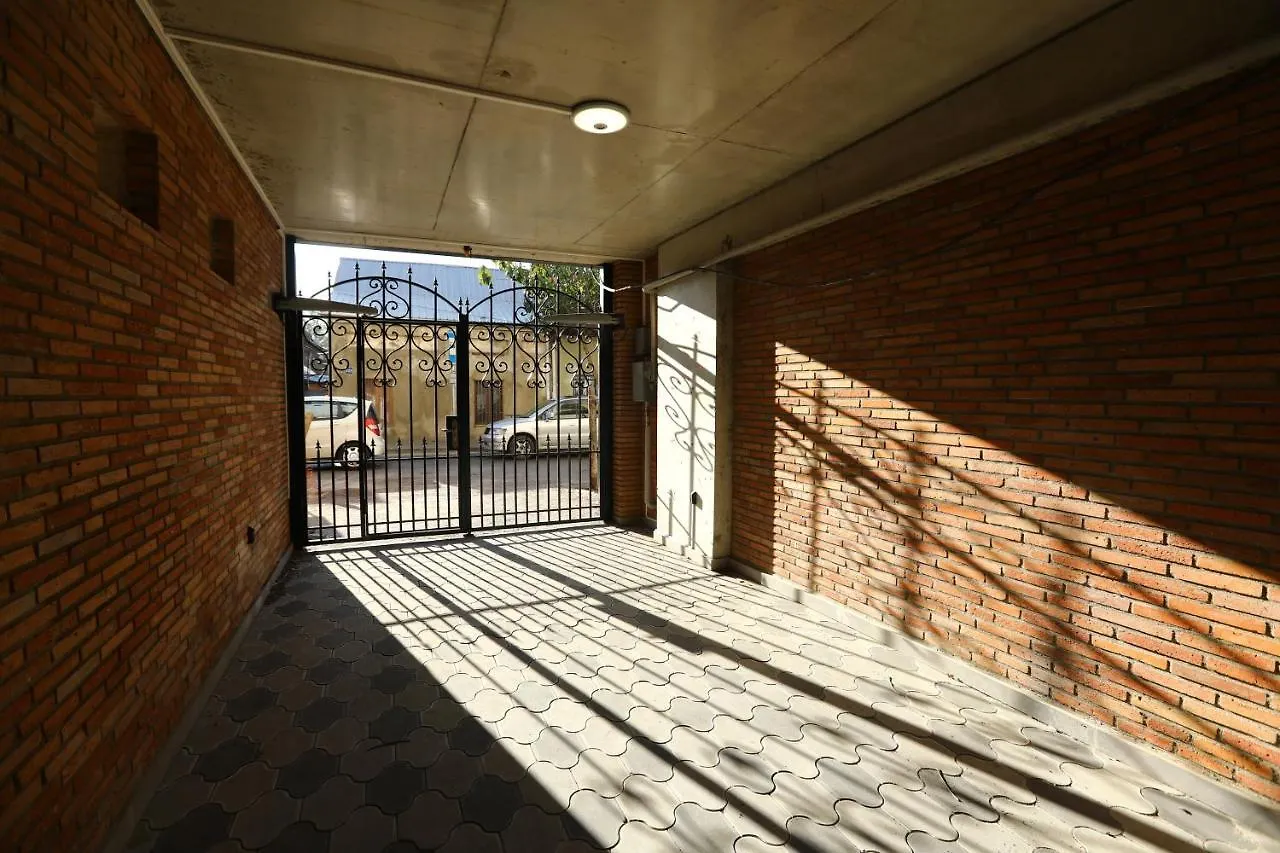 Brick House Daire Tiflis Gürcistan